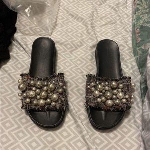Zara slides size 6